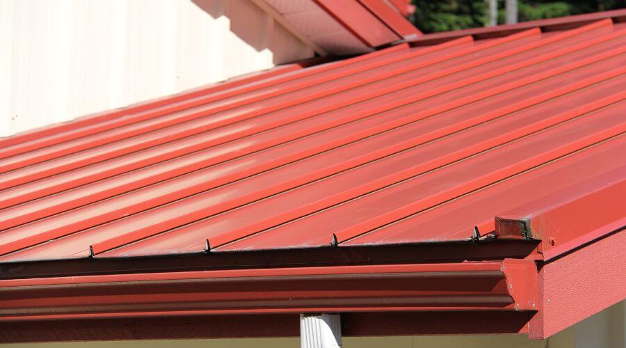 Professional metal roof installation in Colmesneil, TX